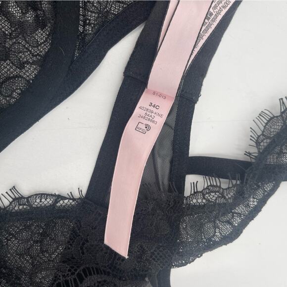 VICTORIA’S SECRET Bra Size 34C Black Lace Dream Angels Plunge Semi Lined Sexy - Picture 15 of 16